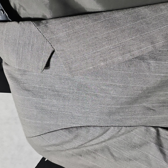 Theory Gray Pinstripe Blazer Jacket Size‎ Small - Picture 3 of 7